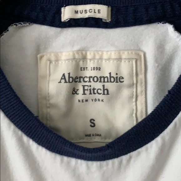 Abercrombie & Fitch baseball tee - Picture 4 of 4